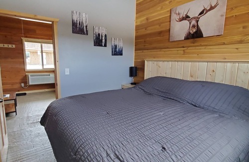 Rea Cabin | Hardrock 50- #12 Rustic cabin retreat in the heart of adventure country.