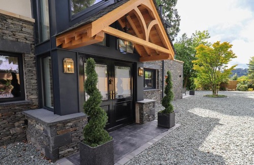 Bowness-on-Windermere House | Hare's Breath