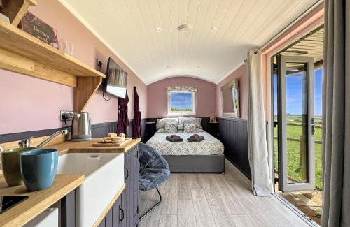 South Molton Cabin | Hares Hideaway Shepherds Hut