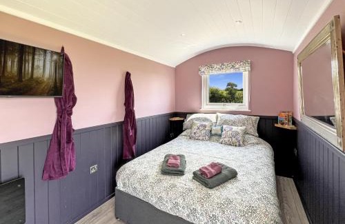 South Molton Cabin | Hares Hideaway Shepherds Hut