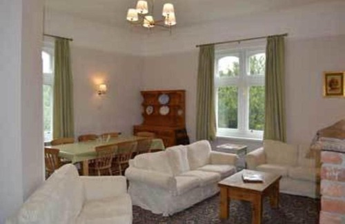 Wormhill House | Hargate Hall - Balmoral