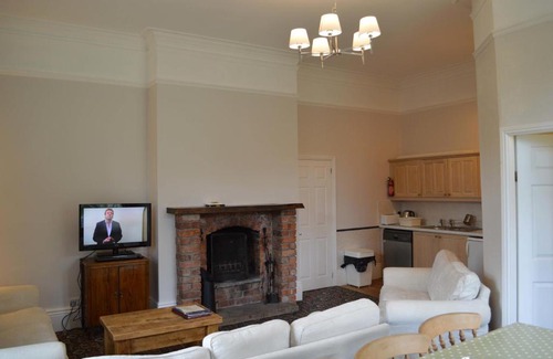 Wormhill House | Hargate Hall - Balmoral