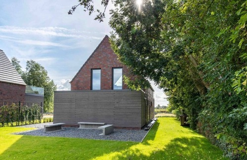 Neufunnixsiel House | Harlepadd 3c Modern retreat