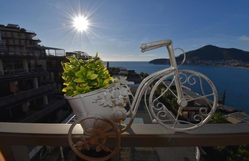 Boreti House | Harmonia Budva 1 - Apartment with Sea Viewn