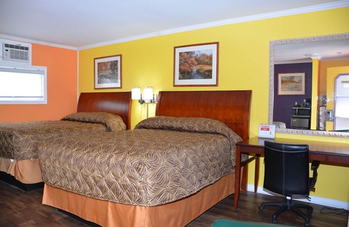 Goderich Hotel | Harmony Inn