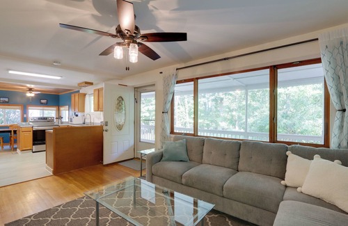 Kabletown Cabin | Harpers Ferry Cabin - Walk to Private Lake!