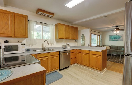 Kabletown Cabin | Harpers Ferry Cabin - Walk to Private Lake!