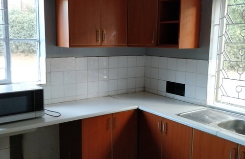 Kileleshwa House | Harry's Bed and Breakfast
