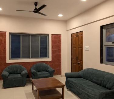 Nagaon Villa | Harrys 4BHK Villa by Aawara Stays