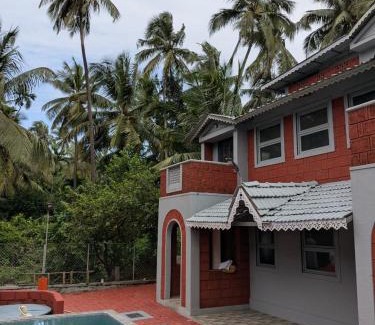 Nagaon Villa | Harrys 4BHK Villa by Aawara Stays