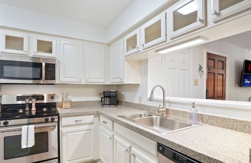 Highland Hills Condo | Hart #206 xxxxxxxxxx