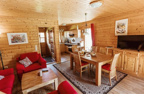 Rotacker Apartment | HAS-27 Log cabin, 4-5 pers., 65sqm - Naturerlebnisdorf Blauvogel (2)