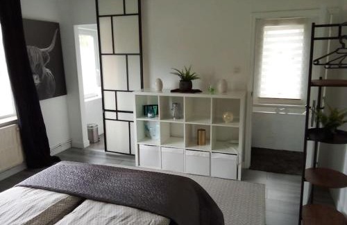 Hasselt House | Hasselt House