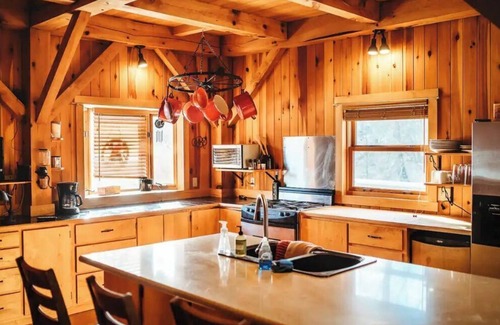 Peterson Cabin | Hatlevig Valley