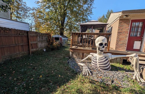Bridgeport House | Haunted Hideaway near Waverly Hills, Churchill Downs, Down Town, Pet friendly