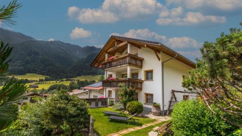 Fundres Apartment | Haus Alpenjuval
