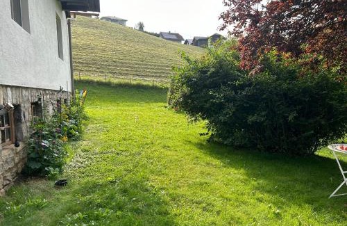Arriach Apartment | Haus am Waldrand