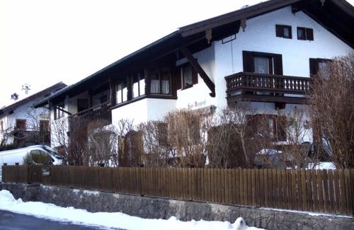 Vordermiesenbach Apartment | Haus Berggruß inkl. Chiemgaukarte