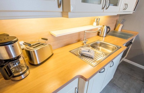 Westerland Apartment | Haus Deckerstrasse - Modern. Cozy. Well thought out.