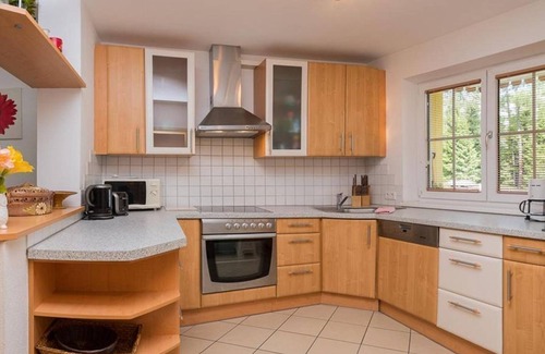 Seefeld in Tirol House | Haus Elisengrund - Chalet Privé - Ferienhaus, 4 Schlafzimmer, 4 Bäder, Küche,