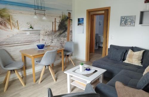 Dahme Apartment | Haus Sandra Fewo 1 mit Box -Bett, Süd-Balkon