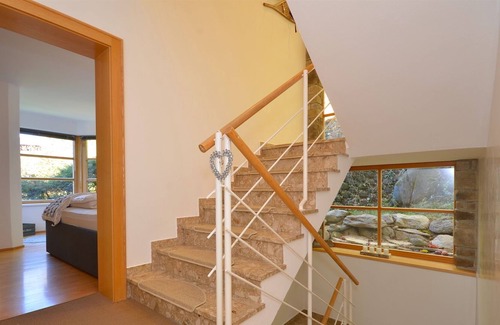 Zell am See Ski Chalet | Haus Thumersbach - spacious house with sauna and large terrace in a quiet location, ski bus 150m