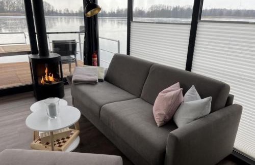 Oberhavel Boat Rental | Hausboot Bakerman