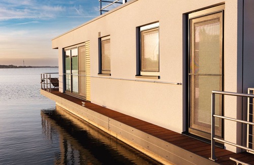 Ribnitz-Damgarten Boat Rental | Hausboot Floating House in Ribnitz-Damgarten
