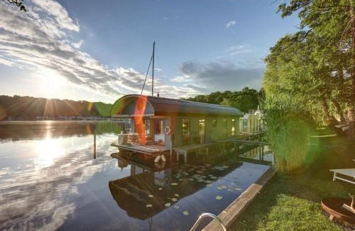 Westend Boat Rental | Hausboot vom Feinsten