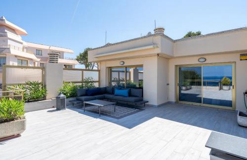 Sant Feliu de Guixols Apartment | Hauzify I Apartament Montecarlo