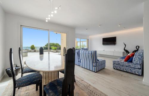 Sant Feliu de Guixols Apartment | Hauzify I Apartament Montecarlo