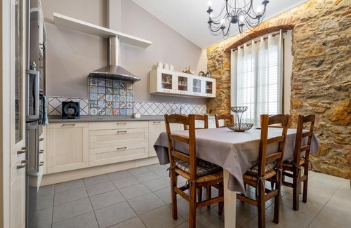 Palamos House | Hauzify I Casa Palou