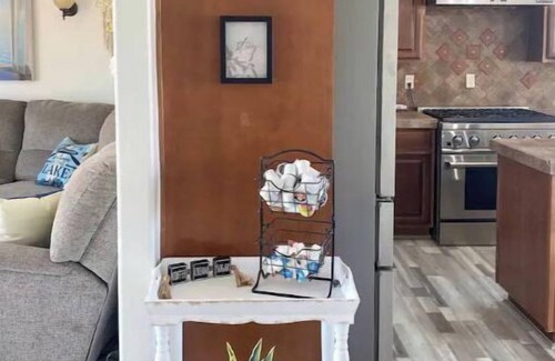 Lake Havasu City House | Havasu Oasis ~ Pool & Hot Tub! Sleeps 17! BOOK now for Summer & Fall!