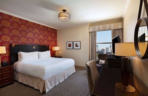 Downtown Austin Resort | Have a Blast on Sixth Street! Swimming Pool, Pets Allowed, Near Zilker Park!