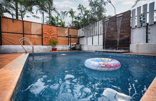 Lonavala Villa | Have fun with the whole family at this Stylish 4 Bedroom private pool Villa