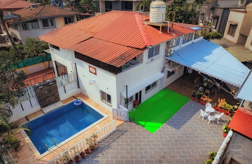 Lonavala Villa | Have fun with the whole family at this Stylish 4 Bedroom private pool Villa