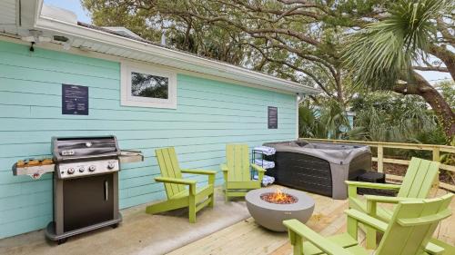 Vilano Beach House | Haven Hidden Grove Buyout 2 Homes - Walk to Beach Hot Tub Game Room Deck