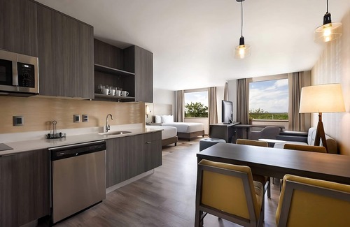 Zona Hotelera Hotel | Haven of Indulgent Relaxation! Free Breakfast, Pet-friendly Property w/Pool