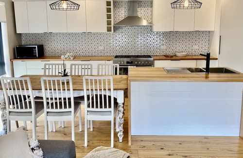Myrtleford House | Haven on Robert