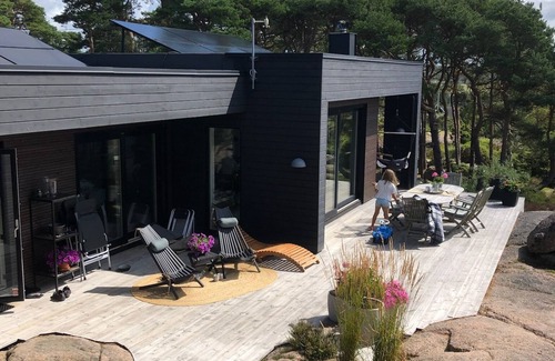Varberg Municipality House | Havsnära sommaridyll