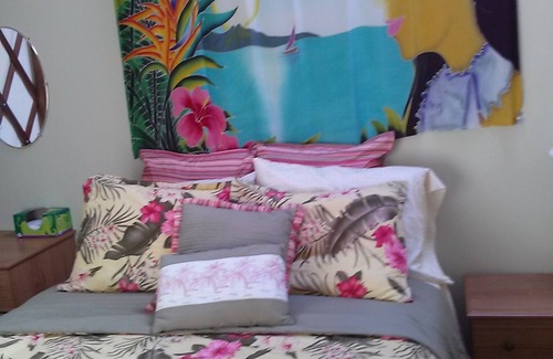 Ocean View Cottage | Hawaii Yurt luxury for less