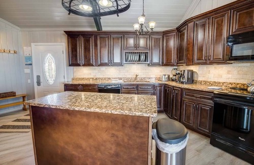 Sandbridge House | Hawaiian Palace | Oceanfront | Private Pool, Hot Tub