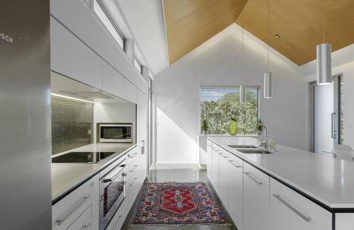 Saint Albans House | Hawkesbury Executive Home