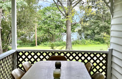 Laughtondale House | Hawkesbury River Cottage on Large Private Acres with Pontoon