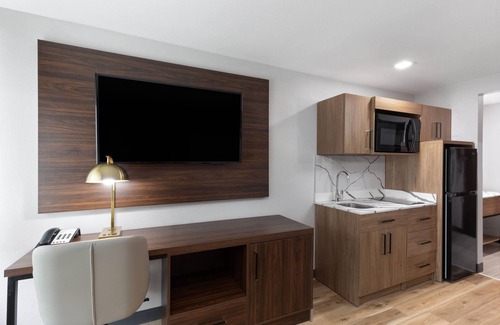 Bentonville - Fayetteville Hotel | Hawthorn Extended Stay By Wyndham Springdale