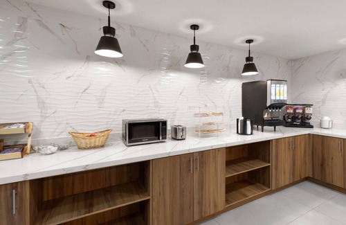 Bentonville - Fayetteville Hotel | Hawthorn Extended Stay By Wyndham Springdale