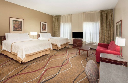 Bloomington Hotel | Hawthorn Extended Stay by Wyndham Bloomington