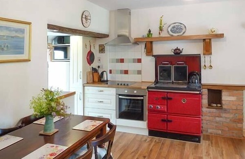 Tubbercurry Cottage | HAWTHORN FARM COTTAGE, family friendly in Curry, County Sligo