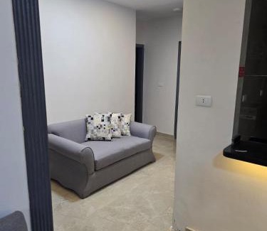 Shurtah al-Dakhlah Apartment | Hayat pyramids gardens