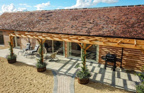 Haresfield House | Hayes Farm - 8 Houses